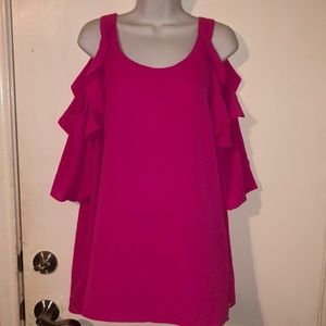 Hit pink Umgee cold shoulder with ruffle sleeves. Sz XL